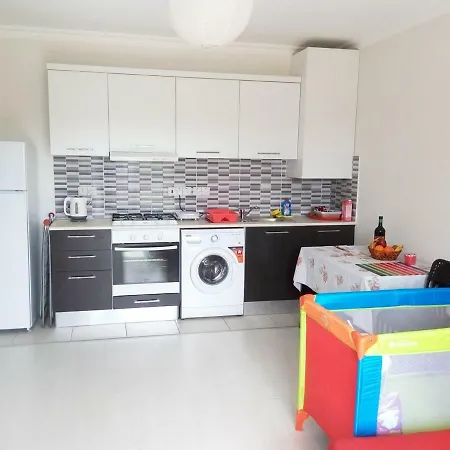 Long Beach Holiday Apartment *