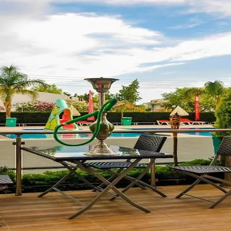 Long Beach Holiday Apartment